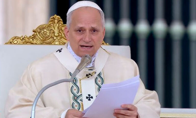 Tensión en la Iglesia: grupo tradicionalista quiere nombrar obispos sin autorización de León XIV y el Vaticano amenaza con expulsarlos