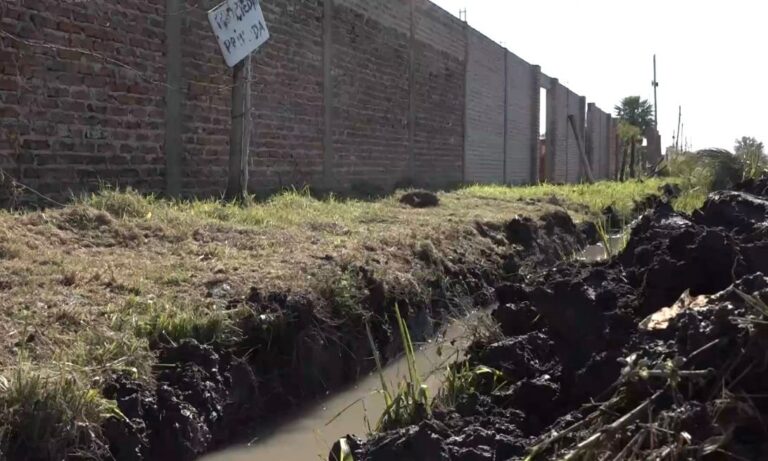 🔴 PROVINCIALES | Mejoramiento Urbano: tareas de zanjeo, limpieza y alcantarillado en el Barrio San Gabriel