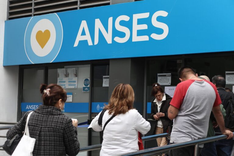 馃敶 NACIONALES | ANSES contin煤a este jueves con el pago a jubilados y beneficiarios