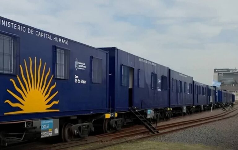 🔴 PROVINCIALES | El Tren “25 de Mayo” vuelve a circular y llegará al Chaco con servicios gratuitos