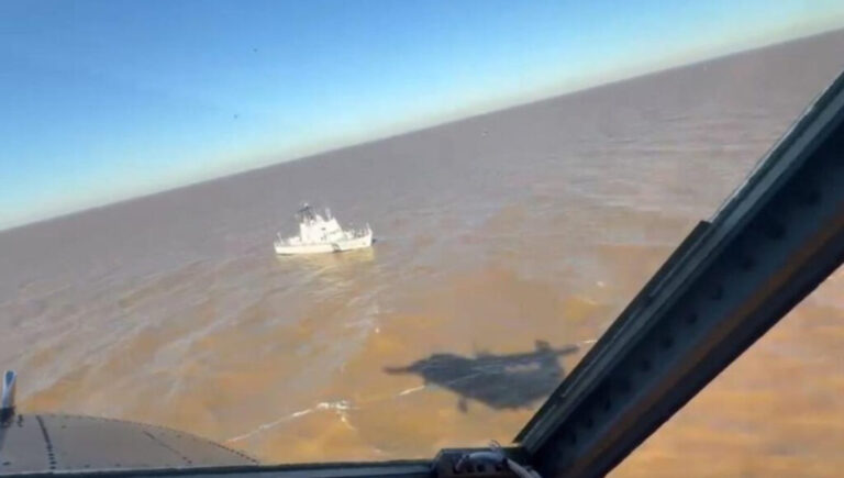 Berazategui: quiénes son los cinco pescadores desaparecidos y que buscan desesperadamente en la costa del Río de la Plata