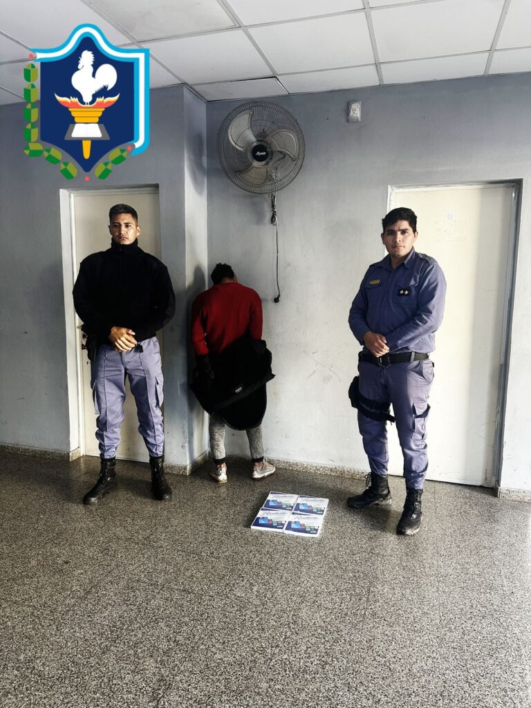 🔴 SÁENZ PEÑA | Un joven fue demorado por intentar sustraer mercadería de un comercio
