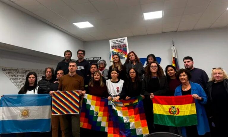 El Gobierno boliviano deportó a legisladores argentinos que llegaban en Misión Humanitaria