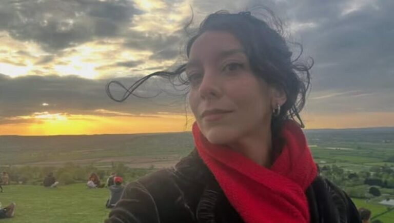 Del sur del Conurbano a Londres: la increíble historia de la vecina de Lanús a la que el tarot le cambió la vida