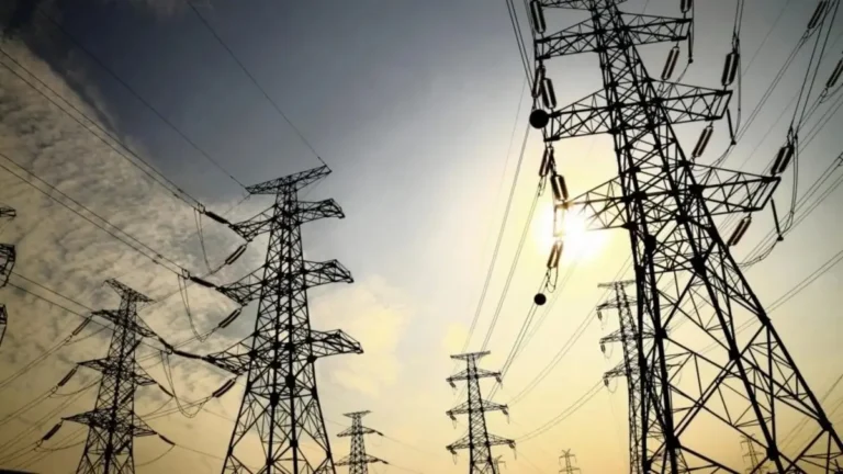 🔴 NACIONALES | El Gobierno extendió hasta 2027 la emergencia del sector eléctrico