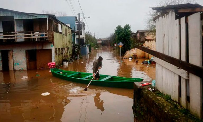 Lluvias históricas en el sur de Brasil dejan más de 1.600 evacuados y alertan por la crecida de los ríos