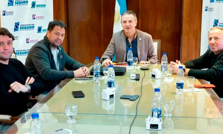 Gremio petroquímico llevó el reclamo a la CGT y busca frenar los despidos de Pampa Energía