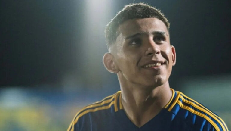 La historia de Leonel Flores, el pibe de Beccar que ilusiona a Boca, y una frase sobre su sacrificio: “Todos los días a las 5:30”