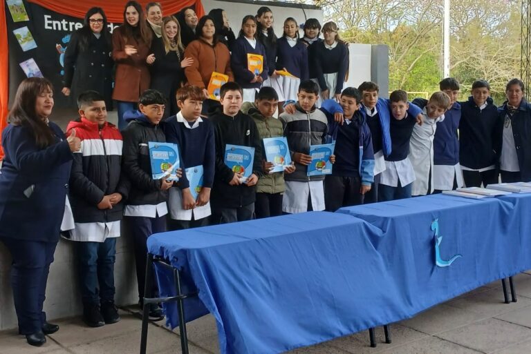 🔴 PROVINCIALES | Con 75.000 nuevos libros, educación avanza con la distribución del programa Aprendo Leyendo