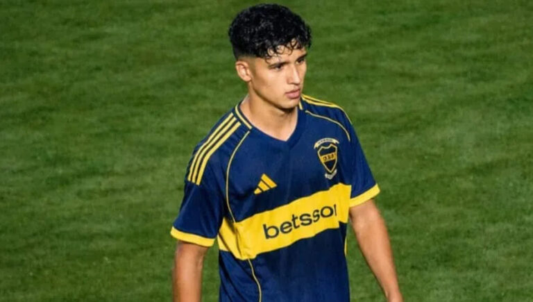 La historia de Matías Satas, el pibe de Morón que se asoma en Boca y fue elegido entre los mejores del mundo