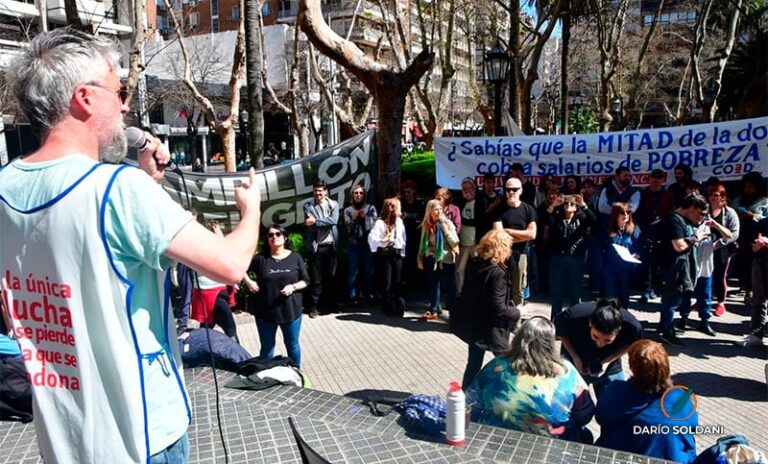 Docentes de la UNR paran este miércoles y la semana próxima no habrá actividades en las facultades
