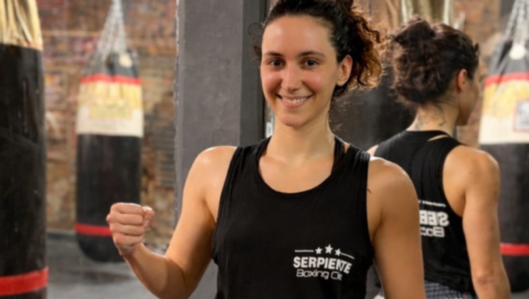 El sacrificio de Florencia Greco, la vecina de Castelar que es la primera argentina campeona mundial de kickboxing