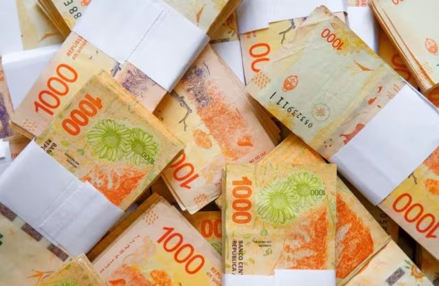 Detuvieron a un tesorero de la comisión de padres de una escuela por robar dinero para una fiesta estudiantil