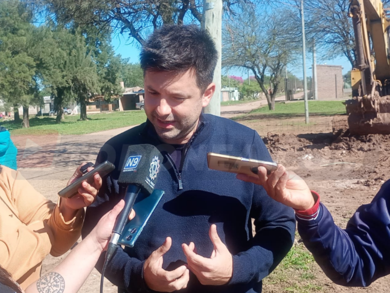 🔴 SÁENZ PEÑA | Profundizan la represa del barrio Ginés Benítez para mejorar el escurrimiento de la zona
