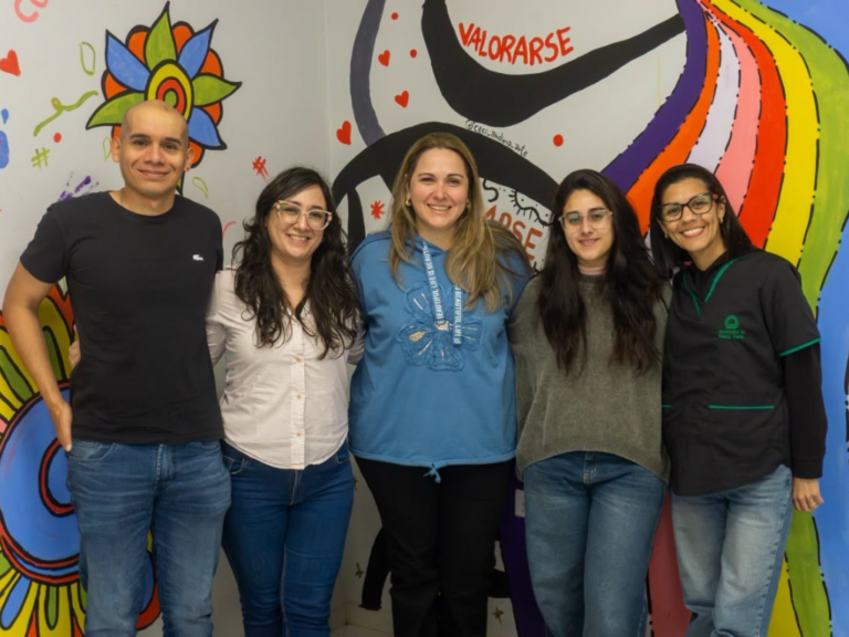 🔴 LOCALES | El Centro de Consumos Problemáticos de Sáenz Peña lleva su experiencia a un Congreso Municipal de Salud Mental en Santa Fe
