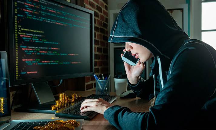 Proponen una ley para prevenir las estafas digitales en Santa Fe