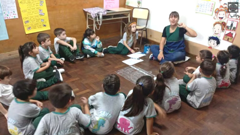 Proponen que haya dos docentes por aula en las escuelas bonaerenses: cómo funcionaría el nuevo sistema