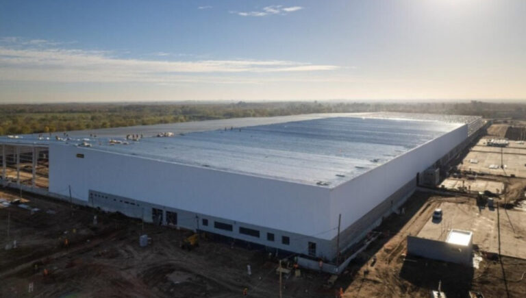 Mercado Libre inauguró en Escobar su mayor centro logístico del país y proyecta 1.300 empleos